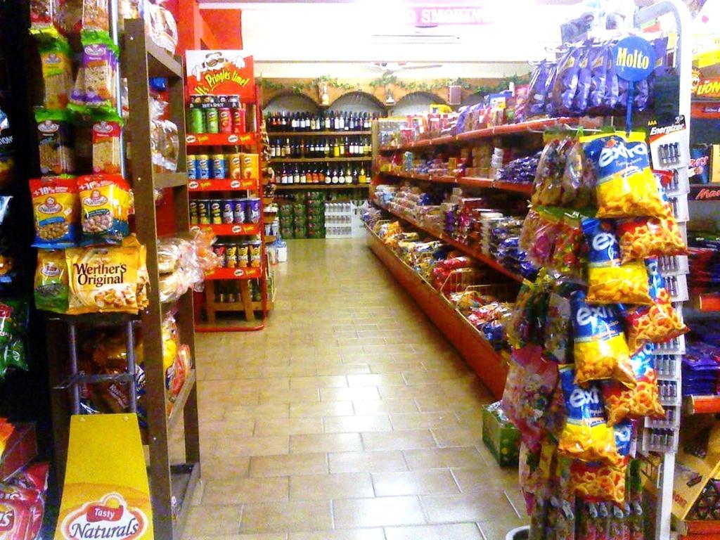 阿讷蒙纳公寓式酒店 帕莱欧卡斯提撒 外观 照片
